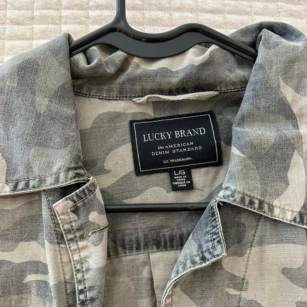 Lucky Brand Camouflage Light weight jacket - Picture 2 of 4